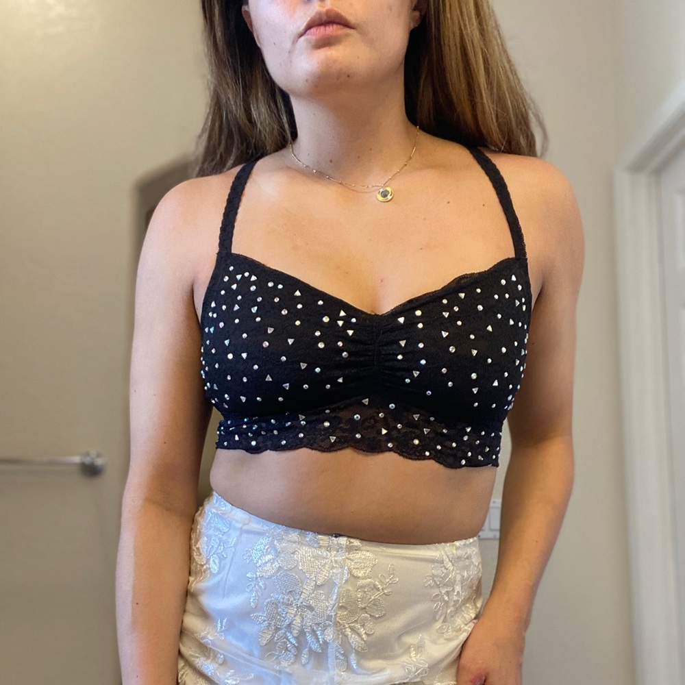Black Victoria’s Secret bralette